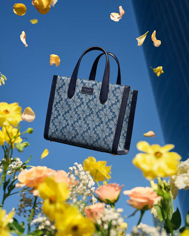 Kate Spade Spade Flower Jacquard Denim Manhattan Small (Boutique)