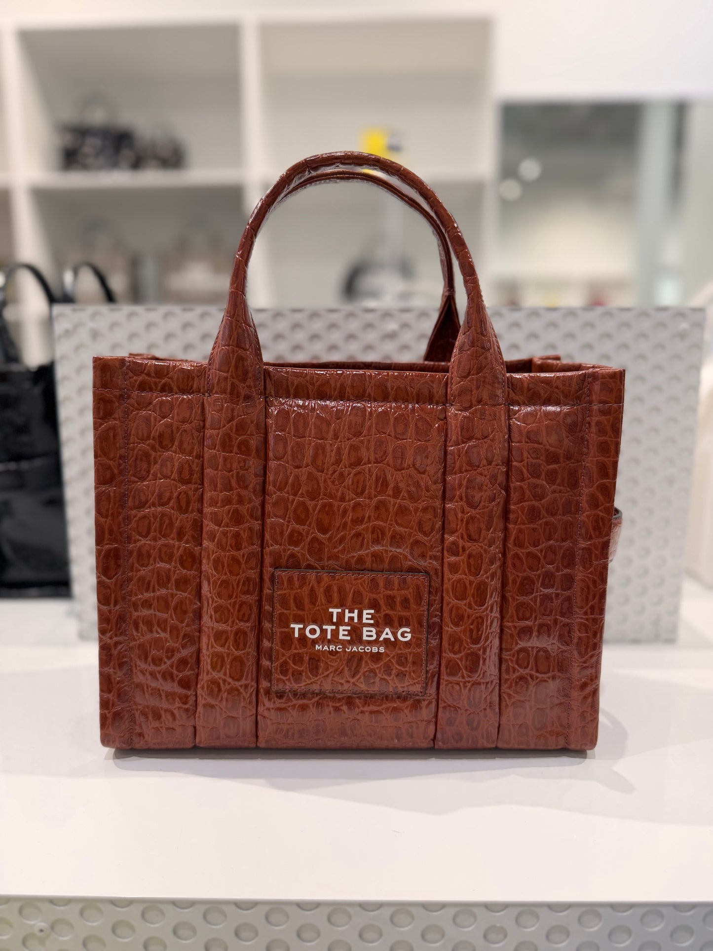 The Tote Small