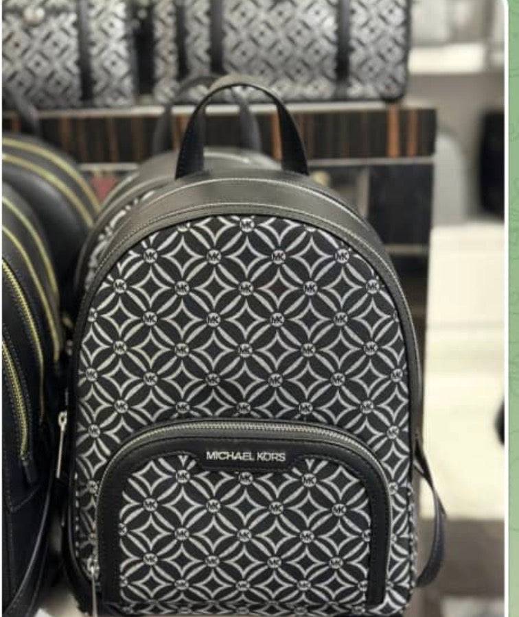 Michael Kors Jaycee Md Backpack in Jacq Black