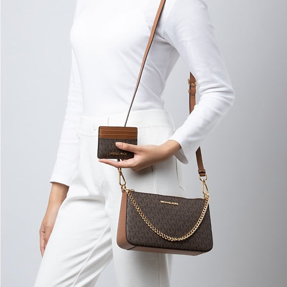 Michael Kors MEDIUM LOGO POUCH & CARDCASE GIFTSET BOX (35H1GGZD6B) BROWN SIGNATURE